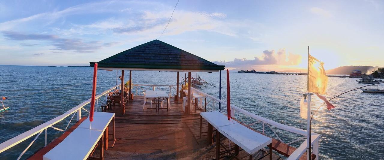 Peria Seafront Pensione Roxas  エクステリア 写真
